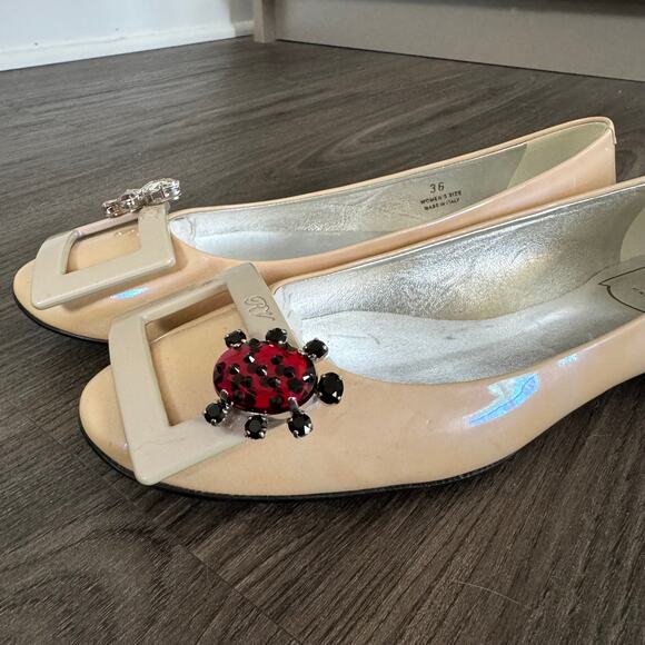 Roger Vivier Nude Patent Leather Jeweled Butterfly Ladybug Ballet Flats 36 Shoes - Picture 3 of 7